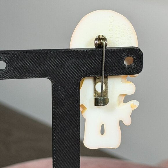 Vintage "I Need Love" Cupid Brooch Pin • American Greetings - Picture 2 of 7